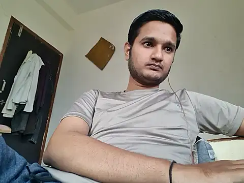 Snapshot of Jonrobinso chatting on 10.17.25 Jonrobinso online show from 10.17.25