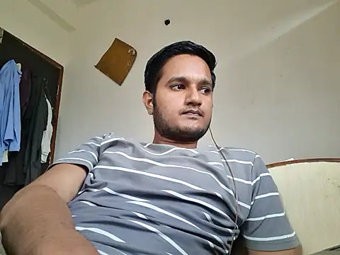 Snapshot of Jonrobinso chatting on 10.20.25 Jonrobinso online show from 10.20.25