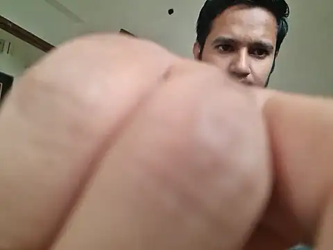 Snapshot of Jonrobinso chatting on 10.25.25 Jonrobinso online show from 10.25.25