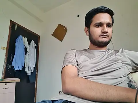 Snapshot of Jonrobinso chatting on 10.26.25 Jonrobinso online show from 10.26.25