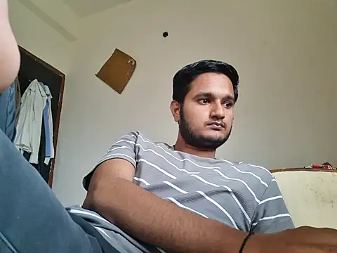 Snapshot of Jonrobinso chatting on 11.05.25 Jonrobinso online show from 11.05.25