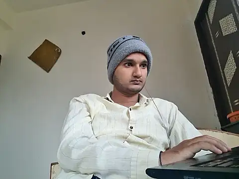 Snapshot of Jonrobinso chatting on 11.13.25 Jonrobinso online show from 11.13.25