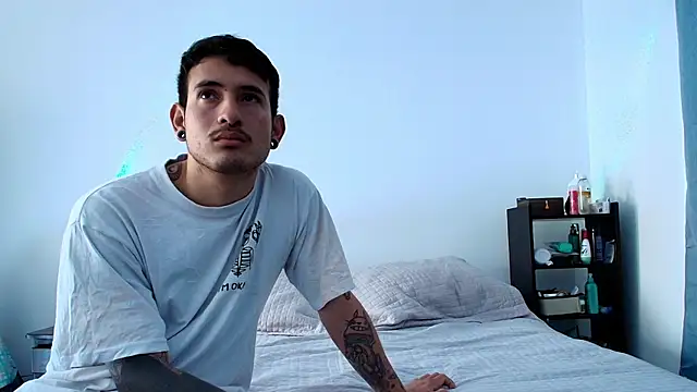 anika lowen02 online show from 12.12.24