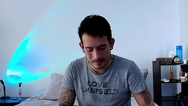 anika lowen02 online show from 12.18.24