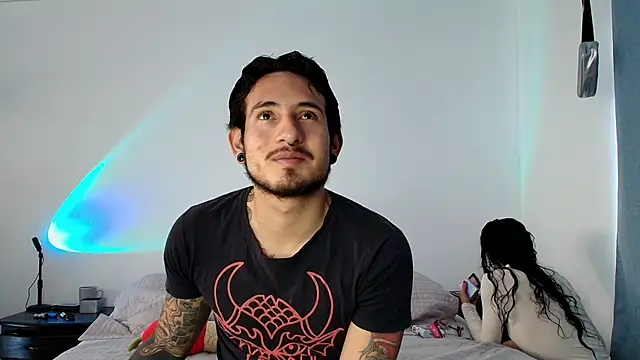 anika lowen02 online show from 01.27.25