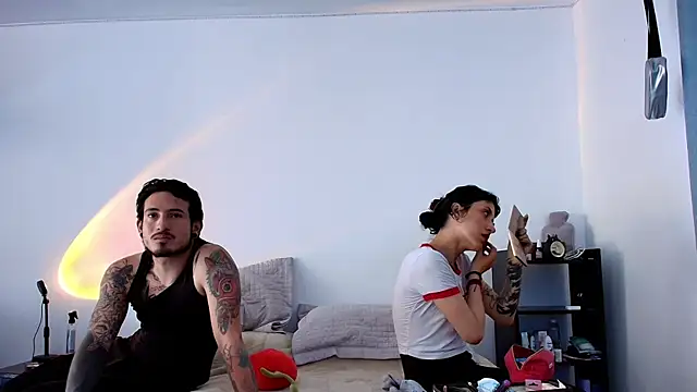 anika lowen02 online show from 02.04.25