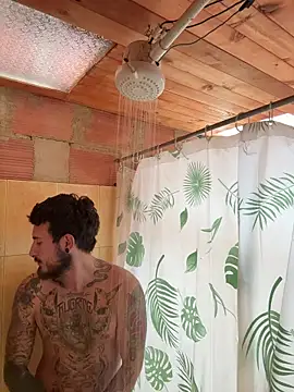 anika lowen02 online show from 11.17.25