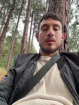 anika lowen02 online show from 12.21.25