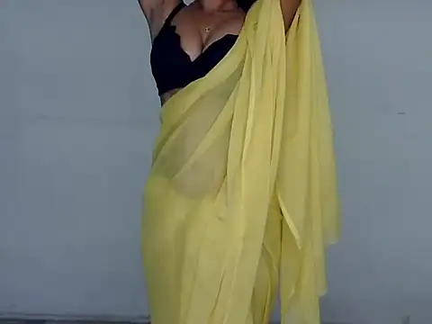 Snapshot of cute_sweeetu chatting on 03.18.25 cute sweeetu online show from 03.18.25