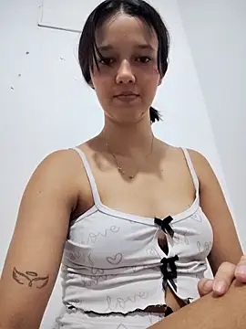 Snapshot of _Denis_sweet chatting on 10.17.25 Denis sweet online show from 10.17.25