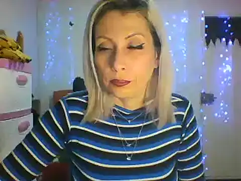 alixia81 online show from 02.13.25