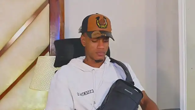 AaronCruz  online show from 12.21.24