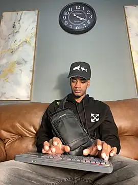 AaronCruz  online show from 12.29.24