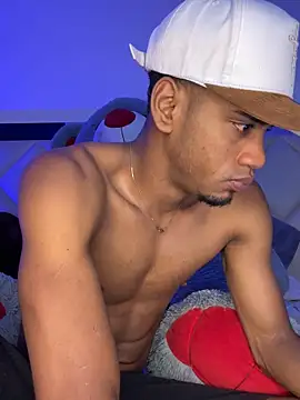 Snapshot of AaronCruz_ chatting on 10.15.25 AaronCruz online show from 10.15.25