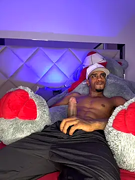 Snapshot of AaronCruz_ chatting on 11.09.25 AaronCruz online show from 11.09.25