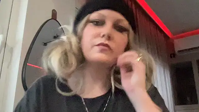 JessicaBunny online show from 11.28.25