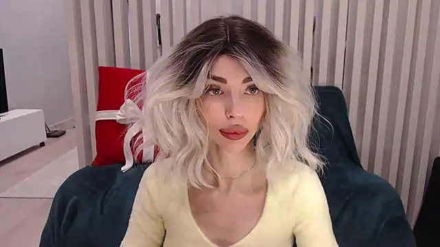 Snapshot of MiloTheName chatting on 02.28.25 MiloTheName online show from 02.28.25