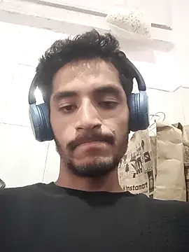 Snapshot of nskgenz chatting on 10.26.25 nskgenz online show from 10.26.25