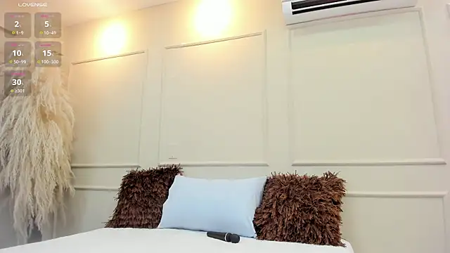 nahomygrey  online show from 02.06.25