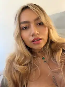 amanda-medrano1 online show from 07.28.26