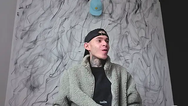 Snapshot of Saturno_v chatting on 10.10.25 Saturno v online show from 10.10.25