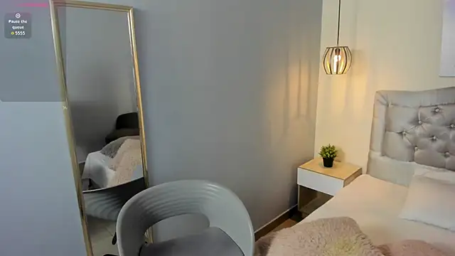 escarleth   online show from 03.31.26