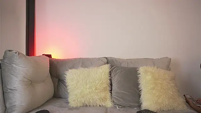 alanajonhsonm online show from 12.21.25