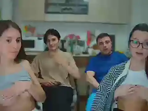 fcjuicy pussy online show from 02.04.25