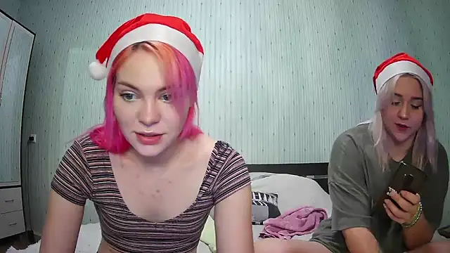 ChrisGirls online show from 12.30.24