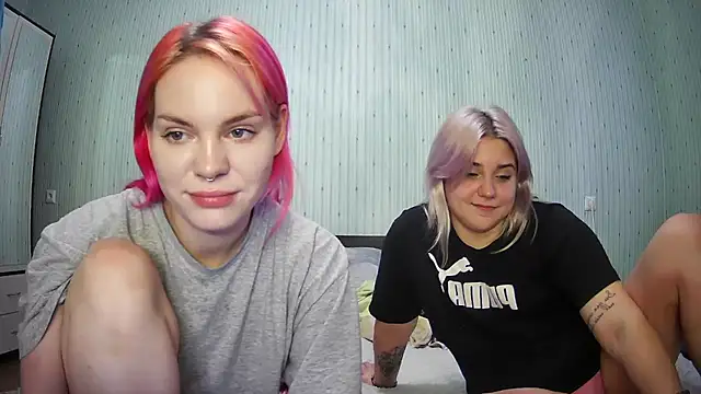 ChrisGirls online show from 01.07.25
