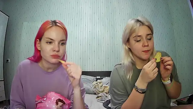 ChrisGirls online show from 01.09.25