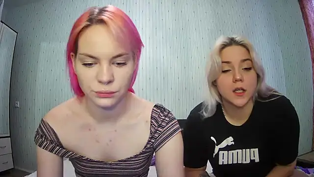 ChrisGirls online show from 01.15.25