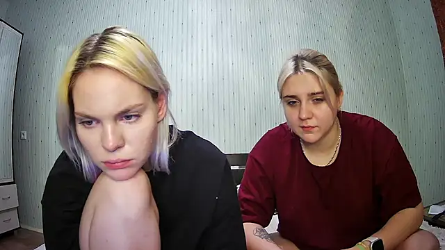 ChrisGirls online show from 01.20.25