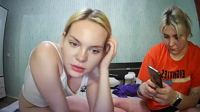 ChrisGirls online show from 01.26.25