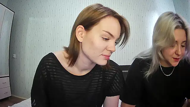ChrisGirls online show from 02.07.25