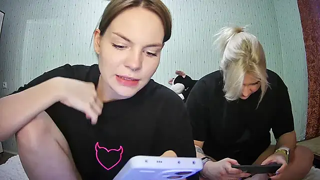 ChrisGirls online show from 03.02.25