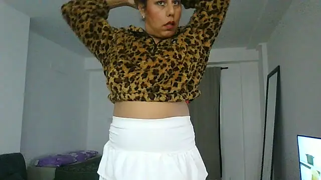 Snapshot of Yerucita chatting on 06.30.26 Yerucita online show from 06.30.26