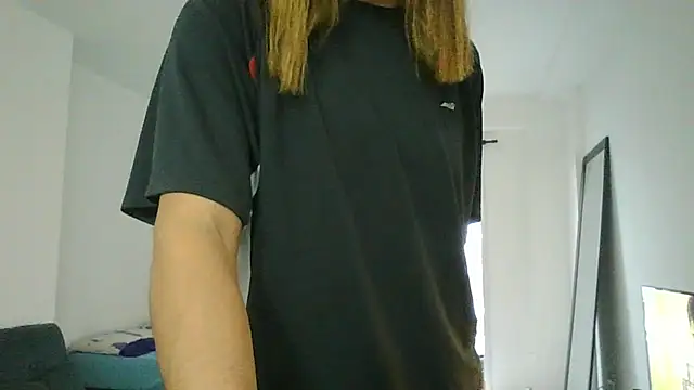 Snapshot of Yerucita chatting on 07.17.26 Yerucita online show from 07.17.26