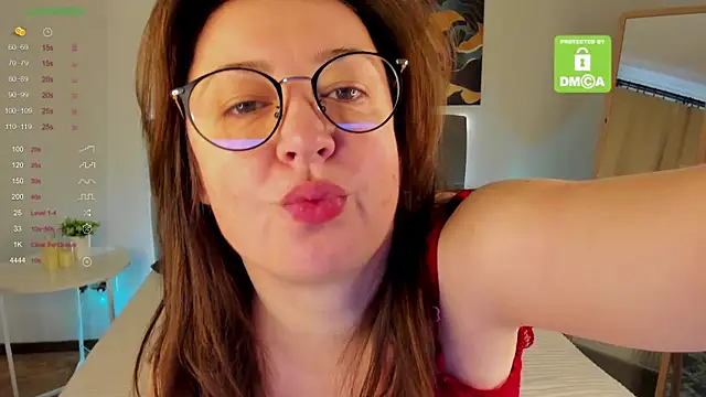 TiffanyWills online show from 10.30.25