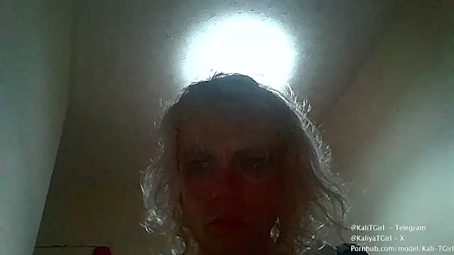 Snapshot of KaliTs chatting on 11.22.25 KaliTs online show from 11.22.25