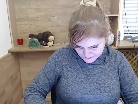 DaniellaKiss online show from 01.12.26