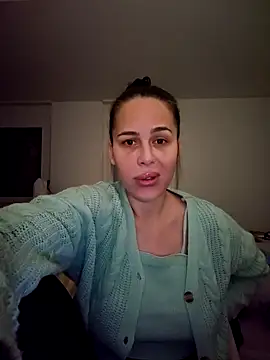 Liilii22 online show from 01.28.25