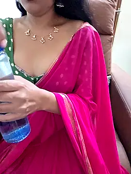 Snapshot of Roja-Telugu777 chatting on 05.02.26 Roja-Telugu777 online show from 05.02.26