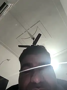 Snapshot of Gururonny07 chatting on 02.16.25 Gururonny07 online show from 02.16.25