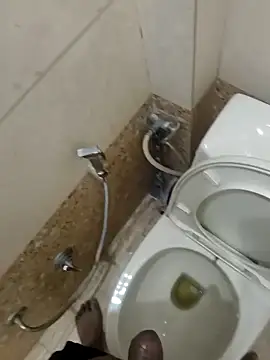 Snapshot of Gururonny07 chatting on 09.18.25 Gururonny07 online show from 09.18.25