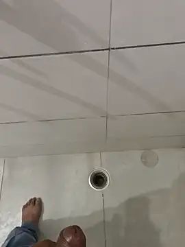 Snapshot of Gururonny07 chatting on 10.16.25 Gururonny07 online show from 10.16.25