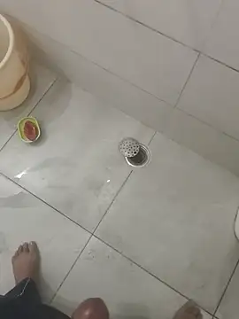 Snapshot of Gururonny07 chatting on 10.19.25 Gururonny07 online show from 10.19.25