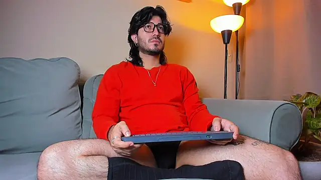 Snapshot of Ackerman_Eren_ chatting on 10.06.25 Ackerman Eren online show from 10.06.25