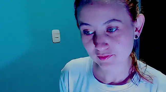 zoe jones3 online show from 12.05.24
