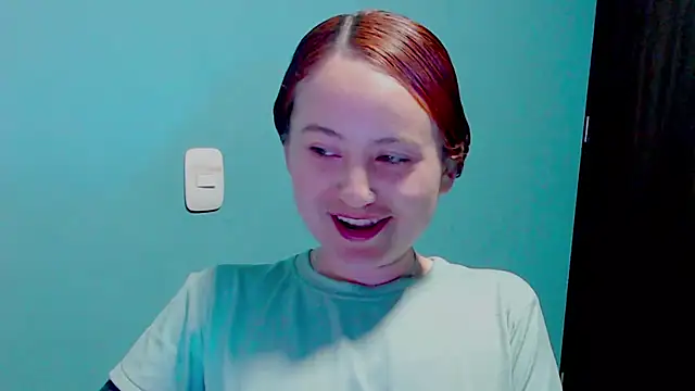zoe jones3 online show from 12.22.24